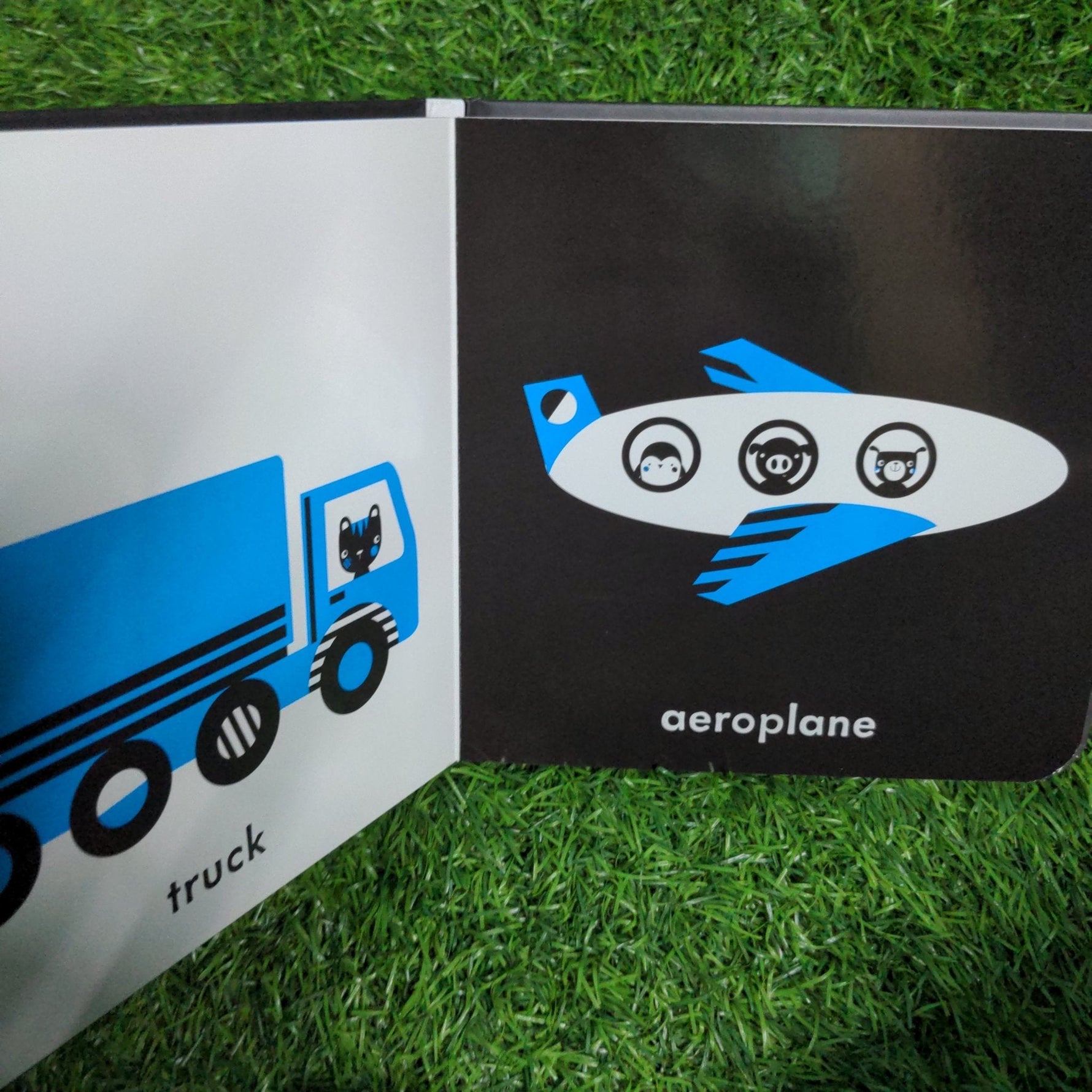 Baby Touch: Vehicles: A Black-and-White Book